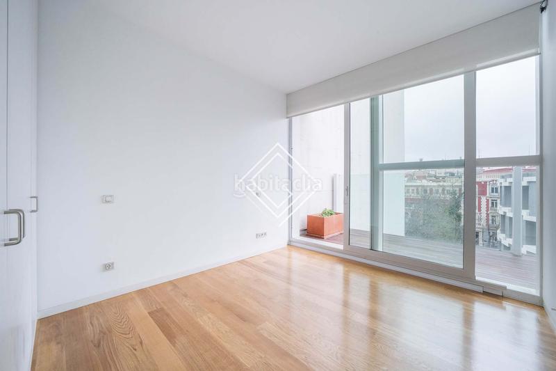 Foto 836ce217-4252-4c6c-9961-781985ed2efd. Rent penthouse with heating parking in Almagro Madrid