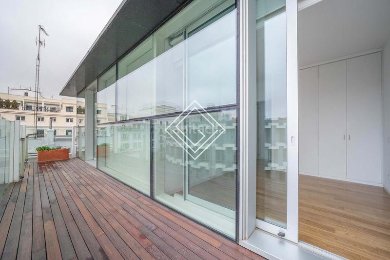 Foto c5326959-db7b-49e7-94e4-15335985f9d6. Rent penthouse with heating parking in Almagro Madrid