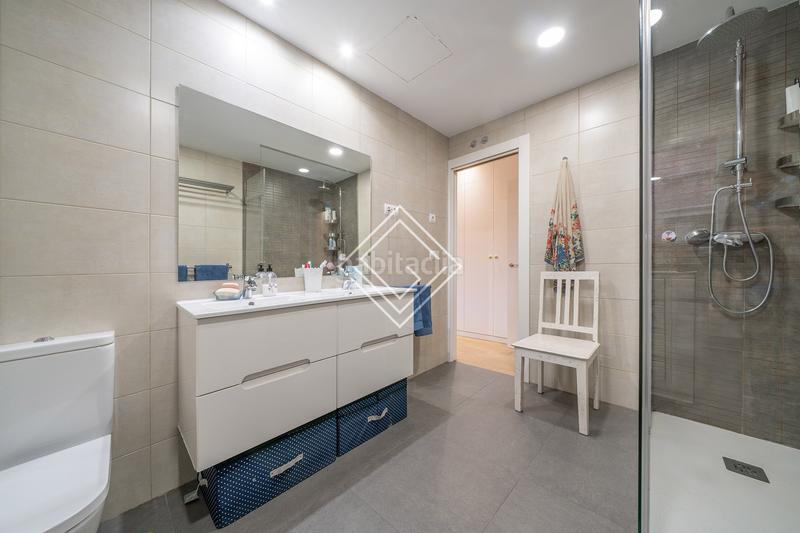 Foto 03e3b587-5b34-4b17-a524-2a097de72c56. Flat with heating in El Viso Madrid