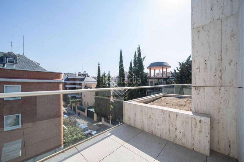 Foto ffa7abda-9bcc-4ccb-8ade-262951b7bf70. Àtic amb piscina a El Viso Madrid