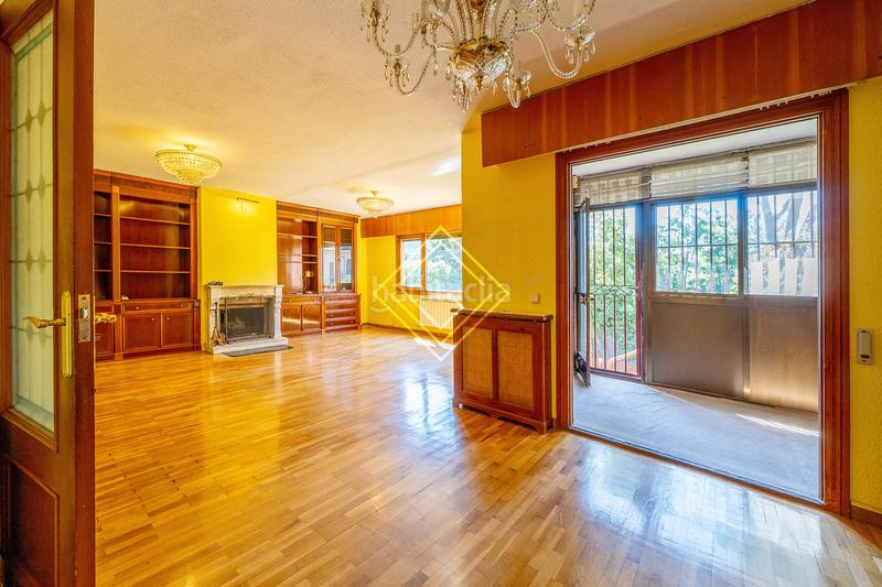 Foto b0617768-e0a4-4bb8-9812-18363aee9202. Casa pareada en Aravaca Madrid