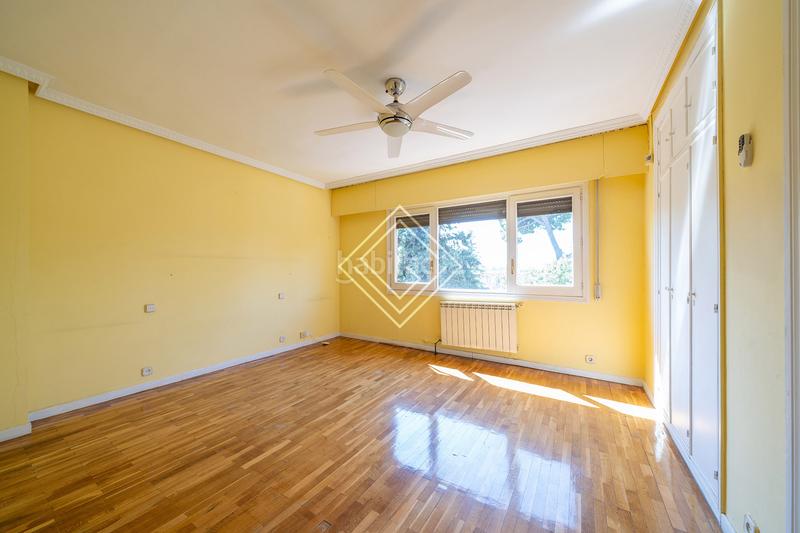 Foto cc27f9bc-d046-4852-94fb-a2edf438baf6. Casa pareada en Aravaca Madrid