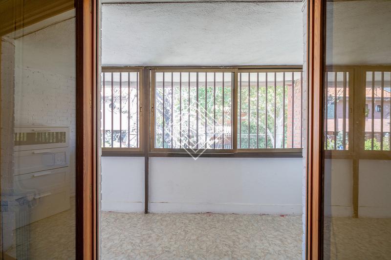 Foto 965ad6cd-be8b-450a-aa76-20c88f9f6d4c. Doppelhaus mit heizung pool in Aravaca Madrid