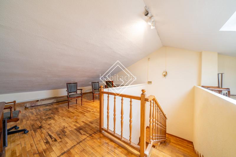 Foto a012c134-8bc9-4ab4-b8a5-7d3405f2ab5c. Doppelhaus mit heizung pool in Aravaca Madrid