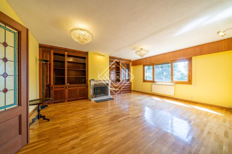 Foto 8abaee6b-c309-4454-9769-14e2200b06a1. Maison jumelée avec chauffage piscine dans Aravaca Madrid