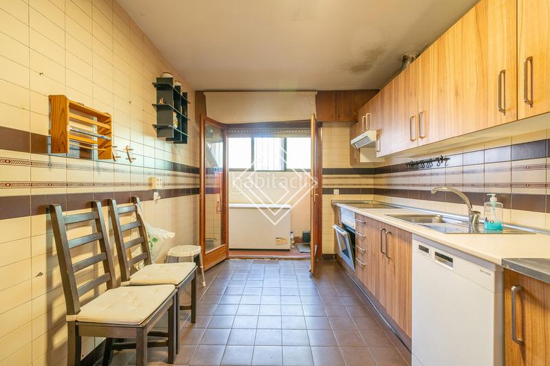 Foto eec42013-afd9-467b-9311-3650d1c14d0d. Maison jumelée avec chauffage piscine dans Aravaca Madrid