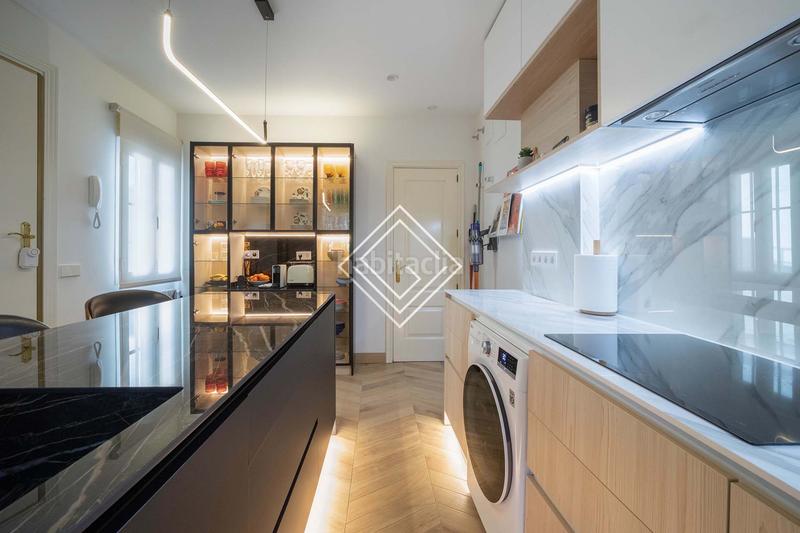 Foto 0532cc46-2b50-48e8-bc1b-52c45e383704. Piso en Cortes-Huertas Madrid