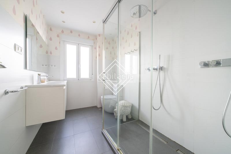 Foto 256090a7-a414-41d3-bdd2-1016e39fbbbb. Etagenwohnung mit heizung pool in Ciudad Universitaria Madrid