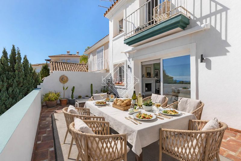 Foto 947a5663-dd5e-4a13-8fae-beaaffd1a4e8. Casa adossada amb calefacció piscina a Nagüeles Alto Marbella