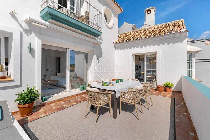 Foto afc47cfb-e0e0-4272-bfa1-bda88d35cb85. Casa adossada amb calefacció piscina a Nagüeles Alto Marbella