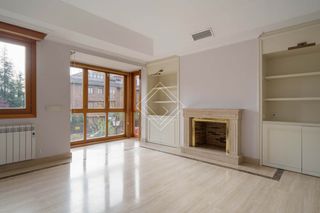Rent Flat in Aravaca