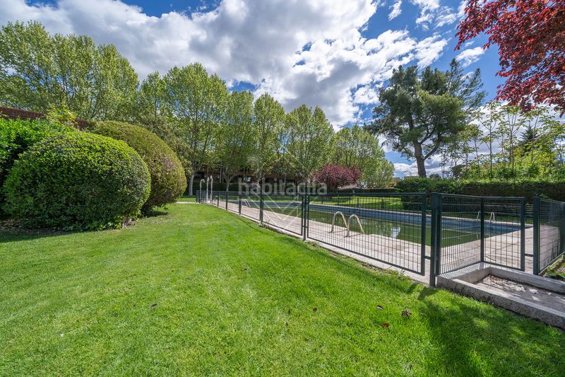 Foto ca161e5d-d99a-4351-ab03-928387a63442. Pis amb calefacció piscina a Valdemarín Madrid