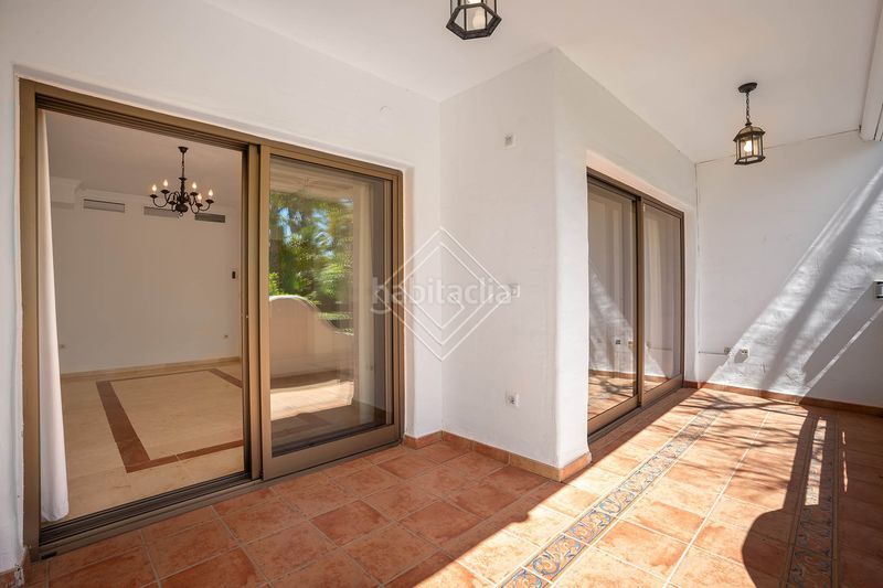 Foto f2573130-8adb-4650-844a-0fafba772a1e. Xalet amb aparcament piscina a Nagüeles Alto Marbella