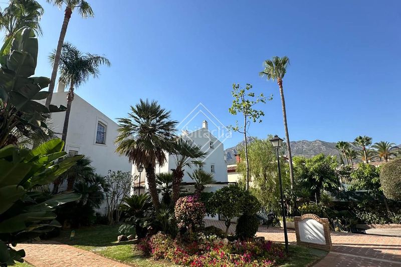 Foto da3da9a0-a399-4736-92da-63736649fb12. Casa adossada amb calefacció aparcament piscina a Marbella