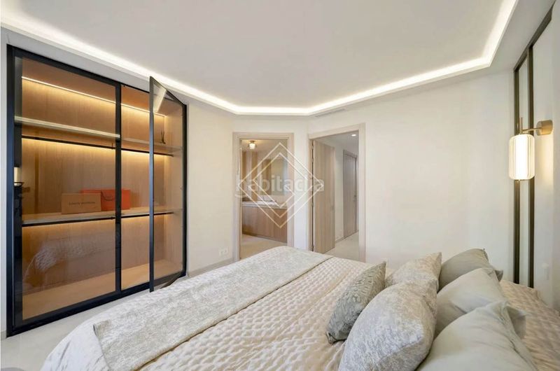 Foto fc19f077-a0ad-4425-b16d-5048cf83ca68. Casa adossada amb calefacció aparcament piscina a Marbella