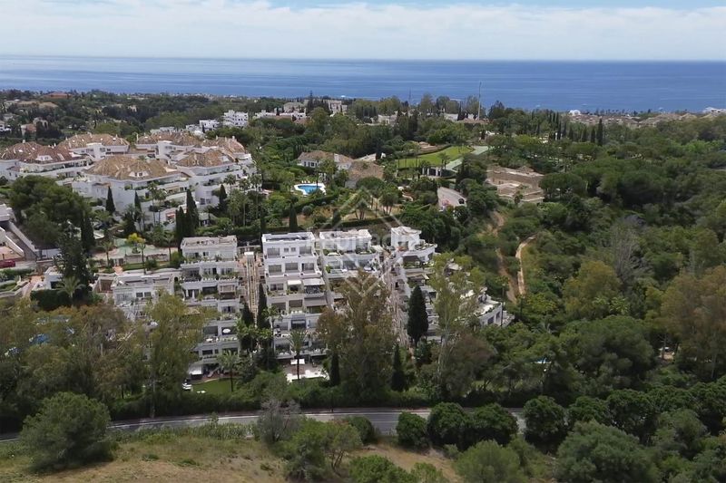 Foto 1d59fc20-8d33-4253-87f3-c7bdab0a7f67. Dúplex en lomas de Marbella club Marbella