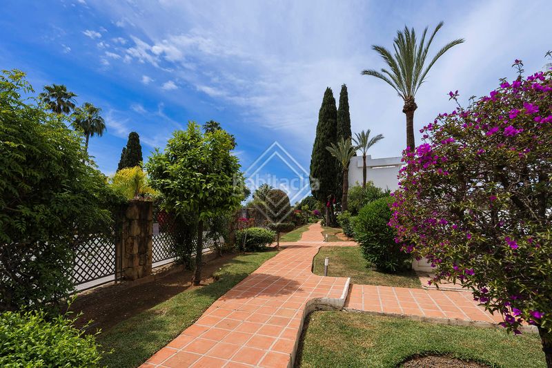 Foto 47a2c82a-f870-4448-89a1-f45799603ca4. Dúplex en lomas de Marbella club Marbella