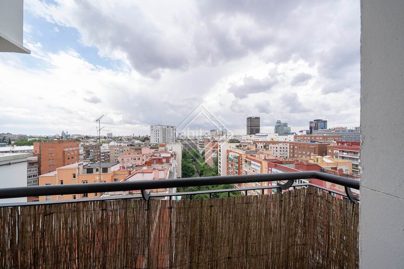 Foto 3d46a74d-f057-431c-87d6-f6f87dab3a85. Pis amb calefacció piscina a El Viso Madrid