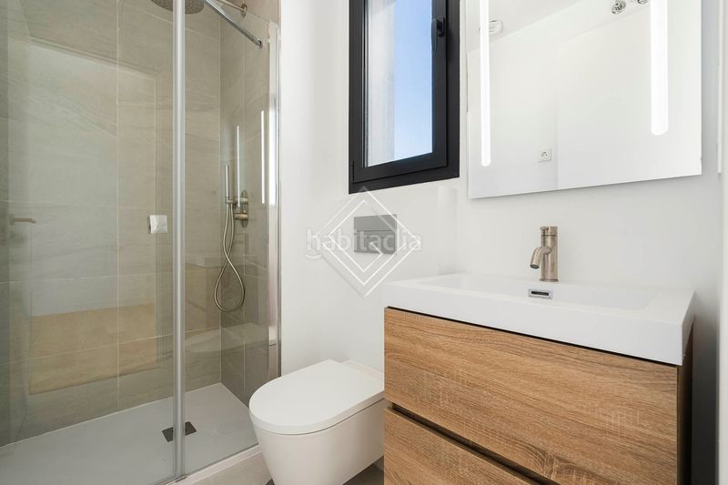 Foto 5d844540-e13e-4aad-80cd-c982caaafcb5. Chalet en Río Real Marbella