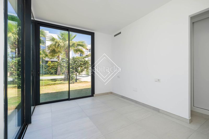 Foto af98b258-1684-45b9-9188-b9c720ece914. Chalet en Río Real Marbella