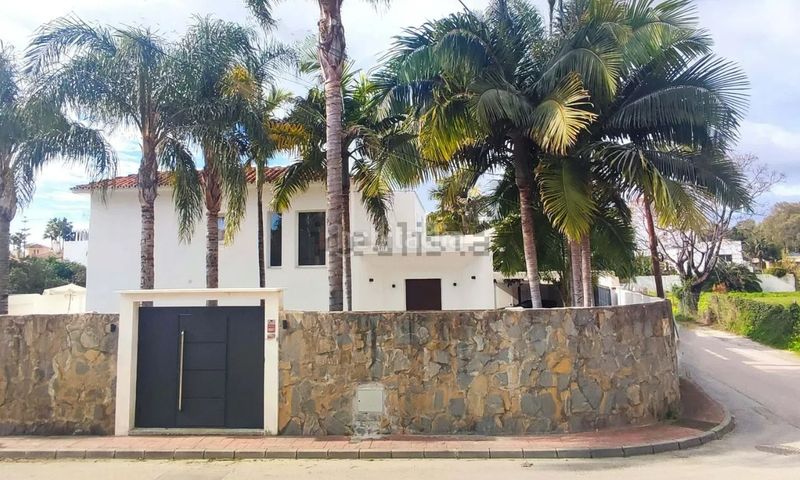 Foto 32462b52-3d30-4327-b5d3-51ed34416a8b. Chalet en Las Lomas de Río Verde Marbella