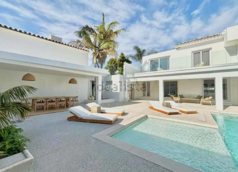 Foto 4604c4b6-d1b2-4497-bdff-3d233ca96e13. Chalet en Las Lomas de Río Verde Marbella