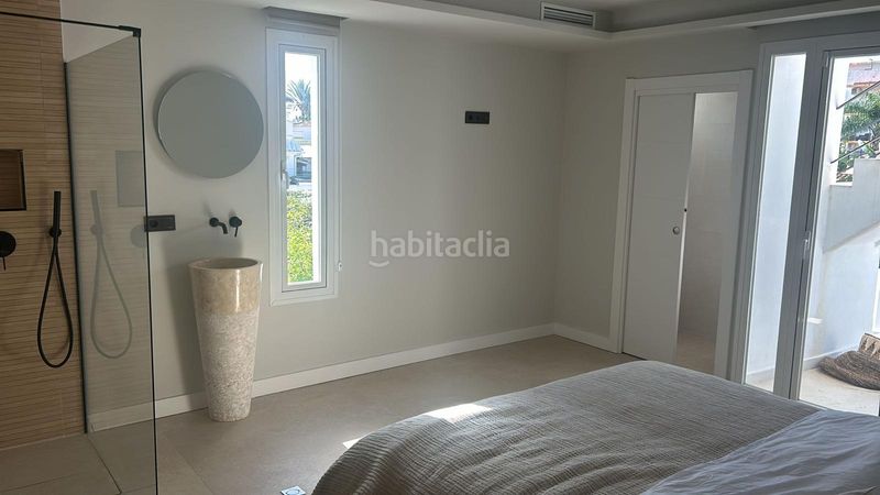 Foto fb3600dd-3839-4385-b69c-5986fb75dd67. Chalet en Las Lomas de Río Verde Marbella
