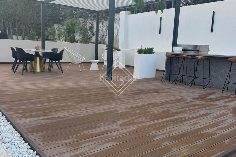Foto d3f46ee9-c18f-4c78-ac09-0f1949788731. Casa amb aparcament piscina a Las Brisas Marbella