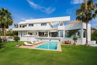 Chalet in Los Flamingos