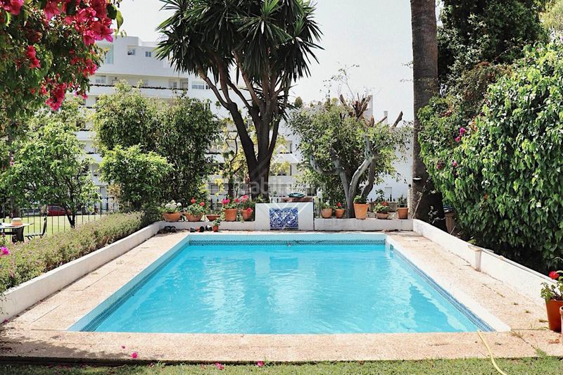 Foto 4c1c52e6-c9c3-4f80-a0d3-11b12bfc48ef. Chalet en Guadalmina Alta Marbella