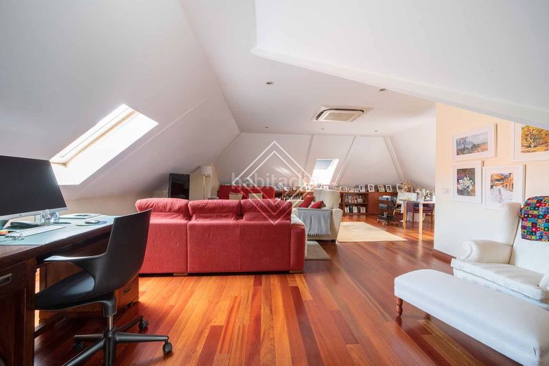 Foto 30ac622d-604a-4a71-b65f-6df52e2f86ca. Casa pareada en Ciudad Universitaria Madrid