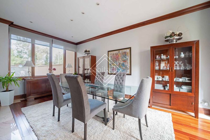 Foto 33a848a0-46cf-4ad6-92fd-21d14c757a1e. Casa pareada en Ciudad Universitaria Madrid