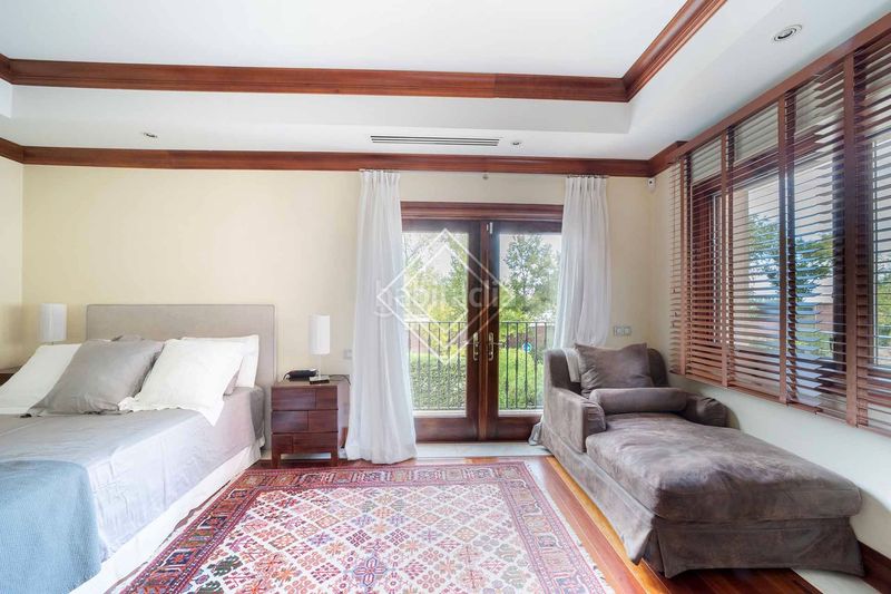 Foto 6b25b7e7-dc85-41c1-b8db-31e5516e4370. Casa pareada en Ciudad Universitaria Madrid