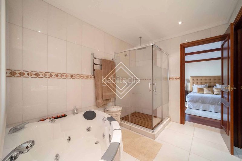 Foto d4ceb43f-262b-476b-a0a4-989ae2bddd5c. Casa pareada en Ciudad Universitaria Madrid