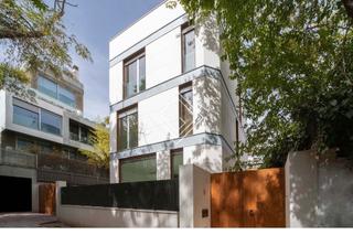 Chalet en Nueva España. Casa independiente de obra nueva en nueva españa
