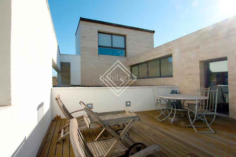 Foto ed6c94a5-79ab-477a-9516-1352759e7799. Alquiler chalet en Ciudad Universitaria Madrid