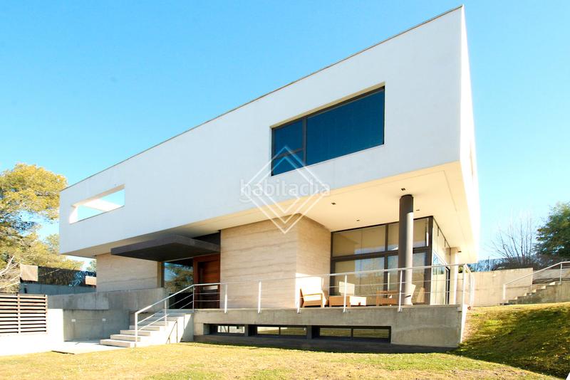 Foto 589c55a4-4237-4d95-ba4f-6110cf5bdf1d. Miete chalet mit pool in Ciudad Universitaria Madrid