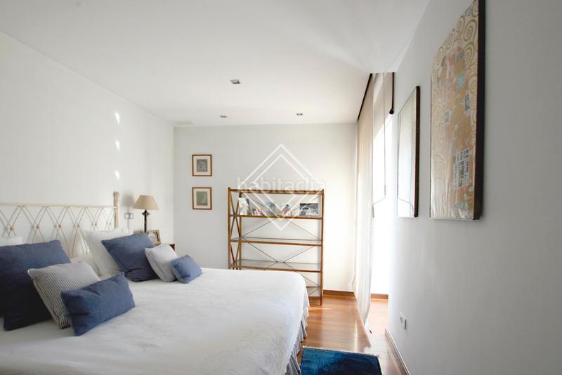 Foto 90fbde2b-7a96-4bd0-a000-82906b280054. Miete chalet mit pool in Ciudad Universitaria Madrid