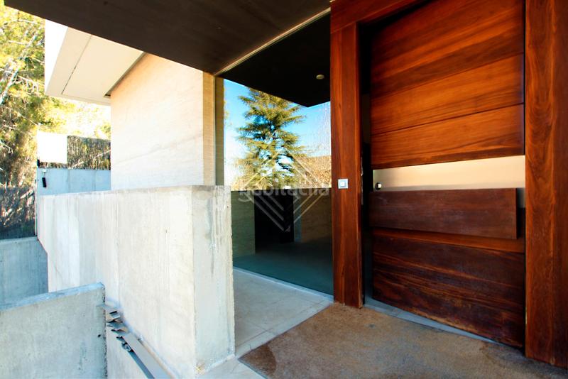 Foto 8ee2190c-3a65-47c0-8891-f4cf3c881574. Rent chalet with pool in Ciudad Universitaria Madrid