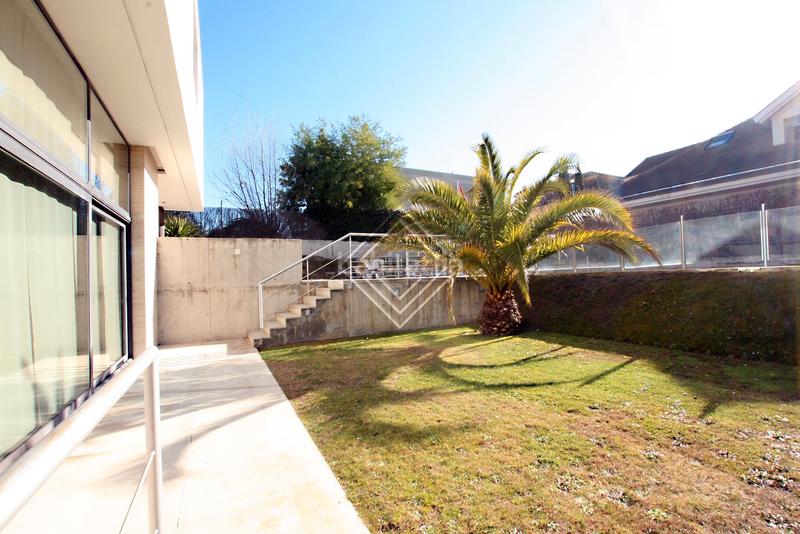 Foto db6a5167-9d98-4310-9b50-d7ec867b89a9. Rent chalet with pool in Ciudad Universitaria Madrid