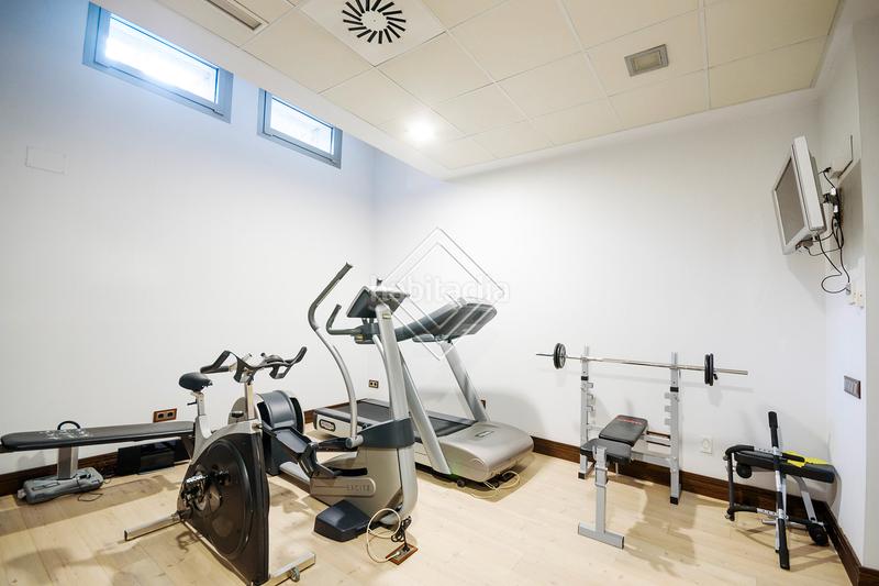 Foto 270253fd-dcd8-4cdb-b2e2-563e0bb195fb. Chalet with parking pool in Conde Orgaz - Piovera Madrid