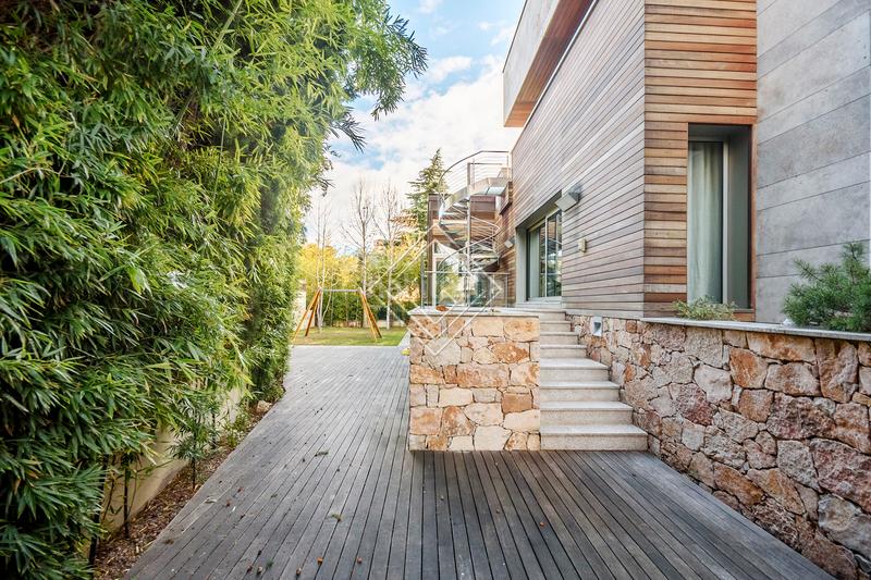 Foto 51a5ad8c-f118-40ba-8ace-0d4e1d496878. Chalet with parking pool in Conde Orgaz - Piovera Madrid