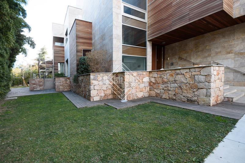 Foto d9a95ef2-1a47-427d-b6d5-114318eac43e. Chalet avec parking piscine dans Conde Orgaz - Piovera Madrid