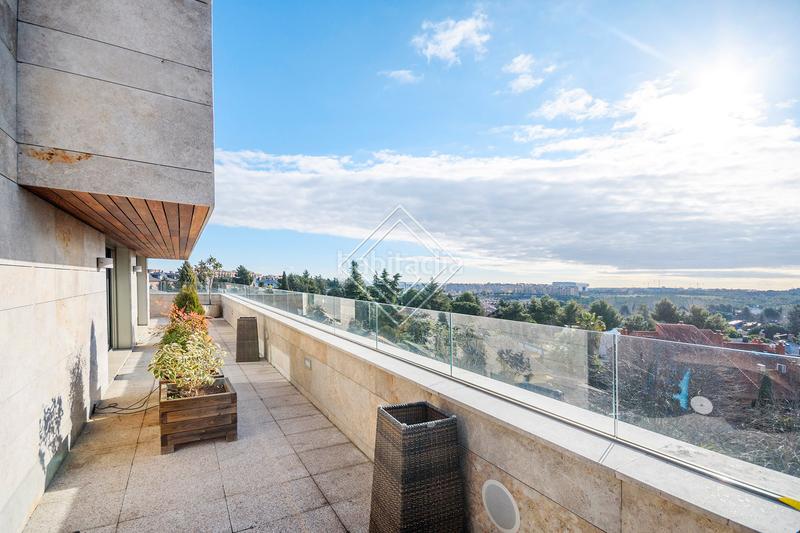Foto abd21d44-61e7-41dc-a96f-2f4d320746cd. Chalet con parcheggio piscina in Conde Orgaz - Piovera Madrid