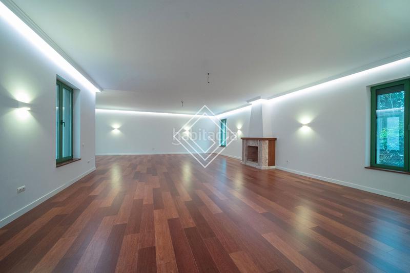 Foto 89f0c91b-aa24-429f-9561-7f749716ad9e. Chalet con riscaldamento parcheggio piscina in urbanización La Moraleja La Moraleja