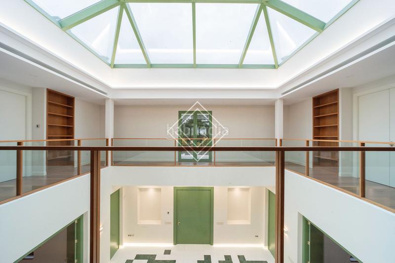 Foto b7ec5cc8-5cad-4b17-91f8-7a3cffd44995. Xalet amb calefacció aparcament piscina a urbanización La Moraleja La Moraleja