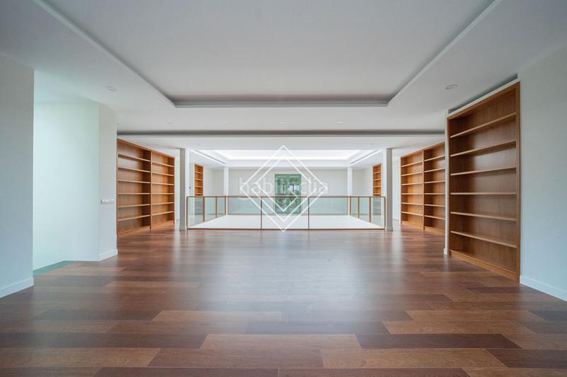 Foto f21fd989-8384-4001-9bc8-5fcf144a9f26. Xalet amb calefacció aparcament piscina a urbanización La Moraleja La Moraleja