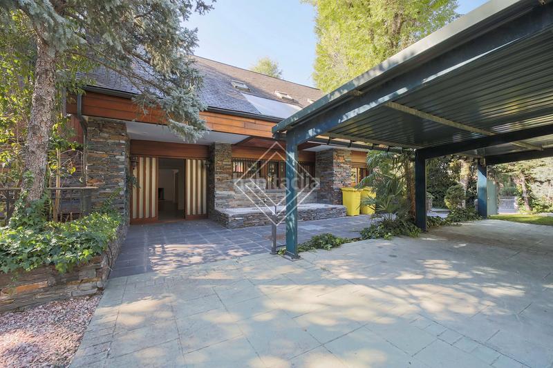 Foto 19eef855-27f1-4105-9c24-b8df9d609ec5. Chalet estupenda casa en fuentelarreina en Ciudad Universitaria Madrid