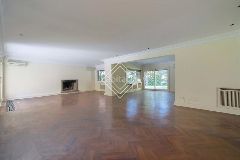 Foto 274c5c58-3e1e-4c62-8dbe-763d29f42778. Chalet estupenda casa en fuentelarreina en Ciudad Universitaria Madrid