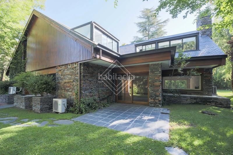 Foto b5e65d40-3cef-45df-b62b-46e5ab44afcc. Chalet estupenda casa en fuentelarreina en Ciudad Universitaria Madrid